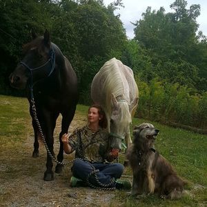 Meet your Posher, Hannah